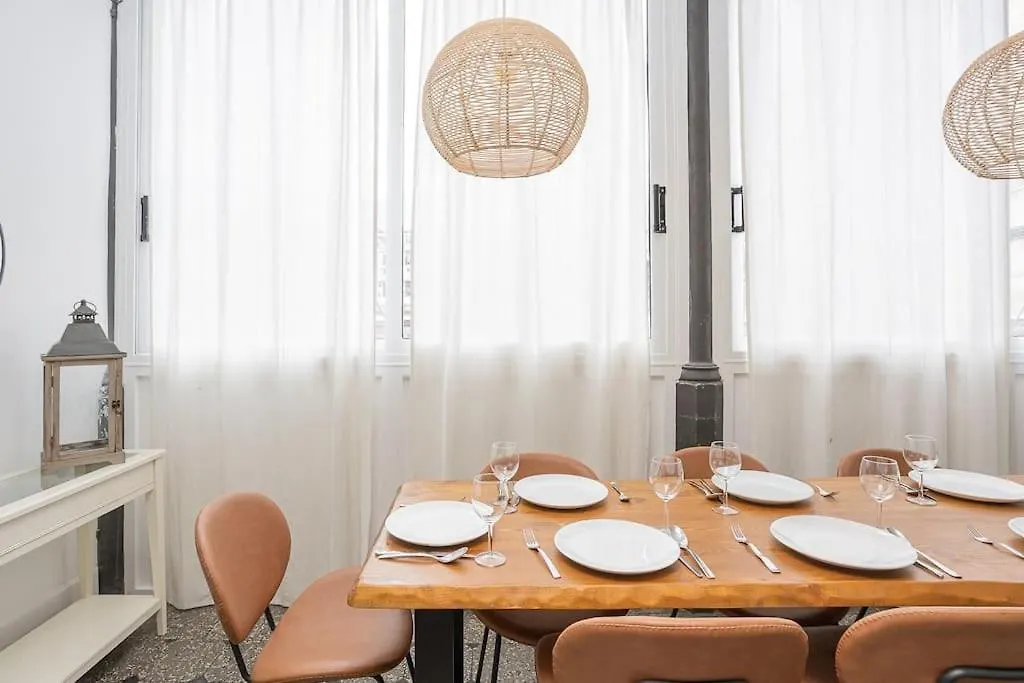 Canela Homes Barcelona Rambla Cat 0*,  Hiszpania